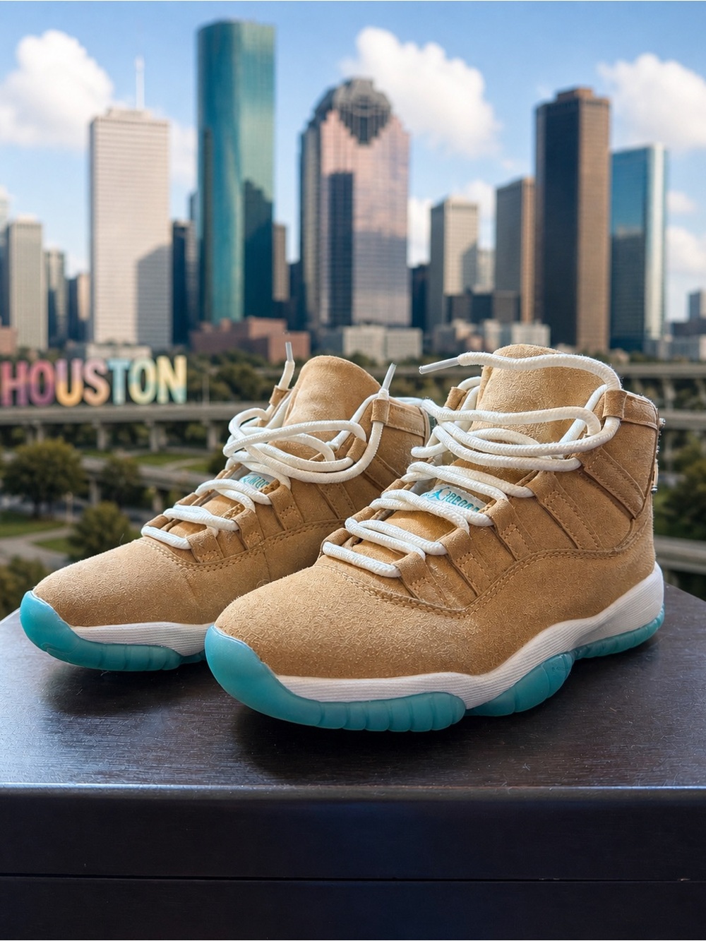 Air Jordan 11 Retro H-Town Houston IO8960-707 Men’s Size 7